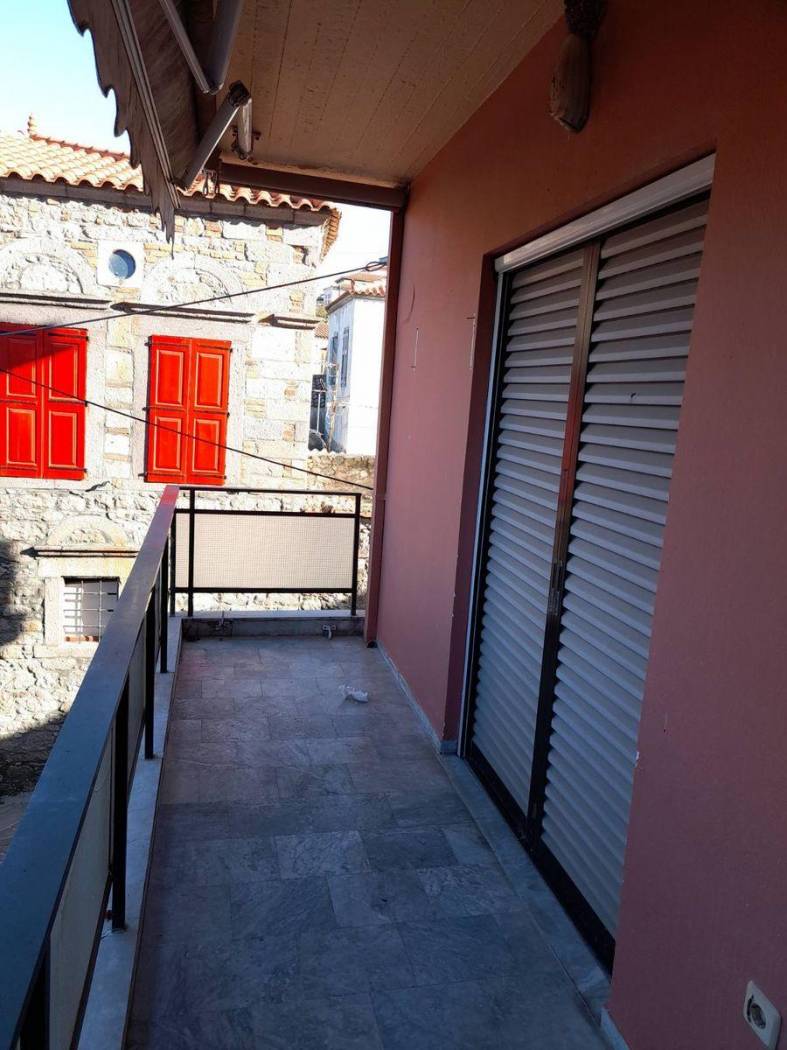 2 - room flat Κεντρική πλατεία,, Antissa, Λέσβος - Ερεσός Άντισσα