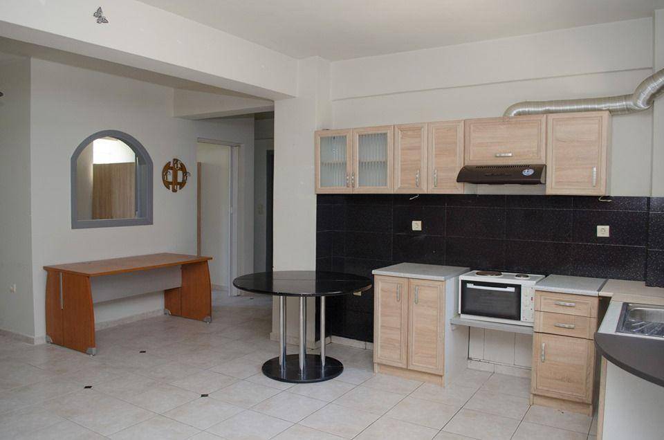 Apartment Θηβών, 35, Ergatikes Katoikies, Patra
