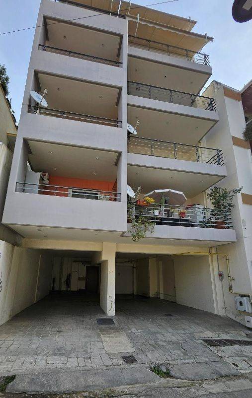 2 - room flat Αίγλης, 3, Platia Kipselis, Kipseli